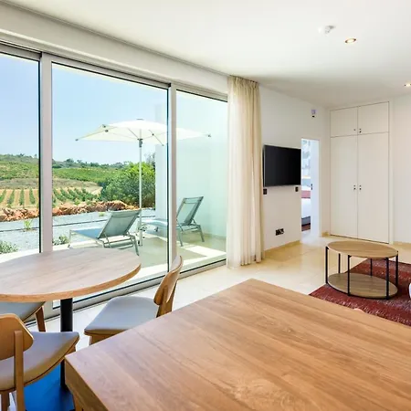 Country house Quinta Dos Vales Wine Estate *